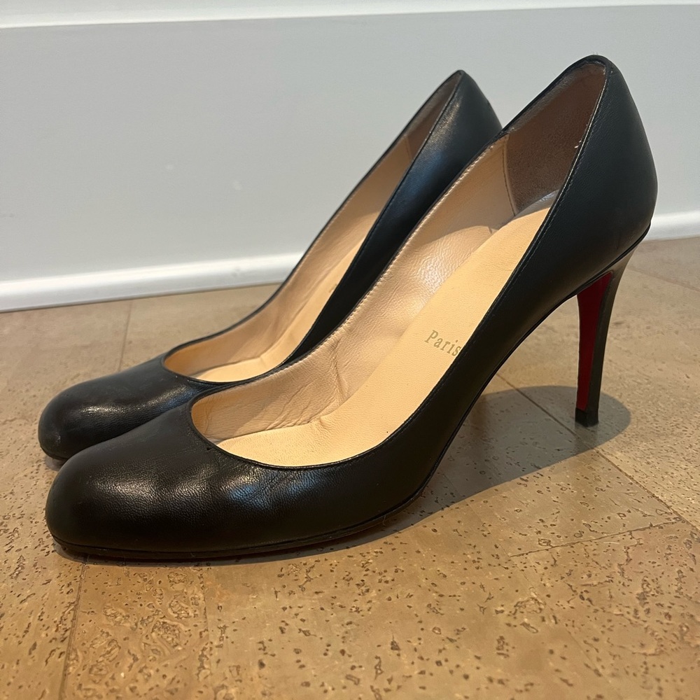 Christian Louboutin classic heel